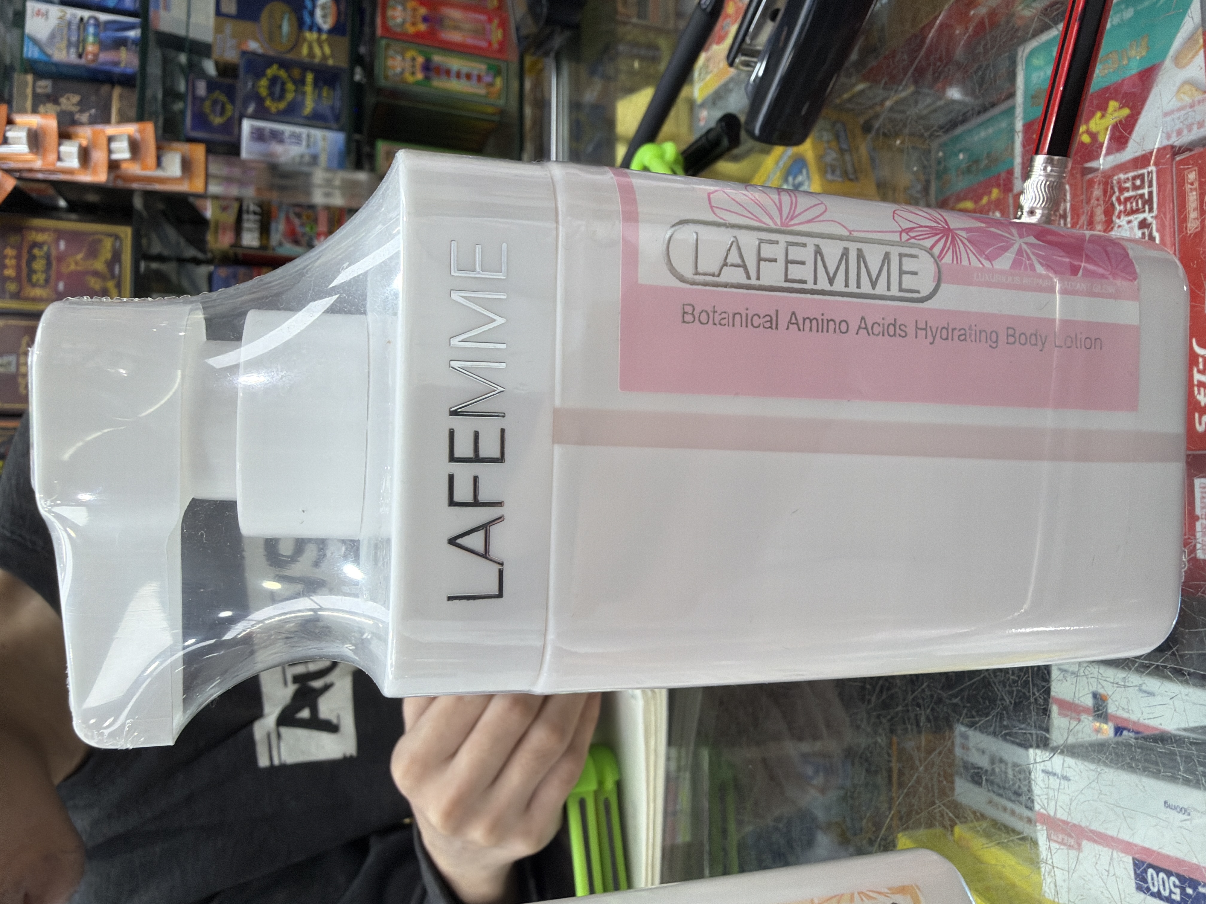 LAFEMME植萃氨基酸水潤身體乳500ML(粉色)