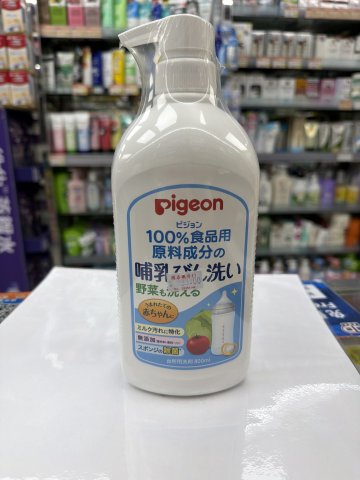 PIGEON貝親奶瓶及蔬菜清洗液800ML(泵裝)