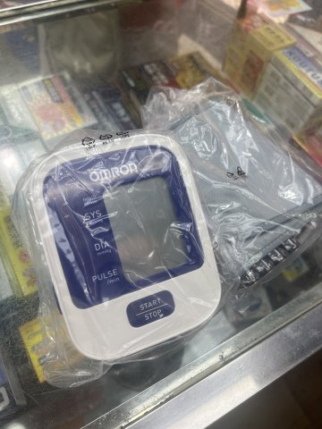 Omron 歐姆龍手臂式血壓計 標準版（HEM-8712）